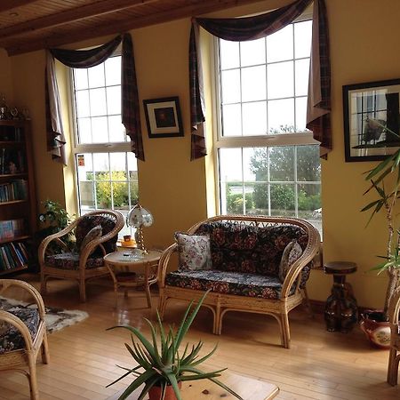 Admiralty House Bed & Breakfast Moville Bagian luar foto