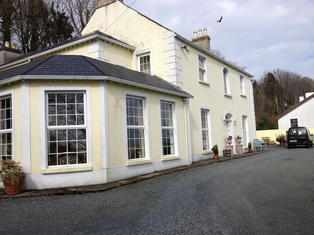 Admiralty House Bed & Breakfast Moville Bagian luar foto