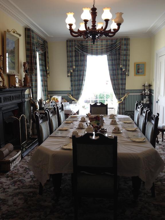 Admiralty House Bed & Breakfast Moville Bagian luar foto