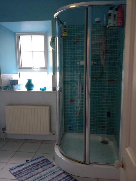 Admiralty House Bed & Breakfast Moville Ruang foto
